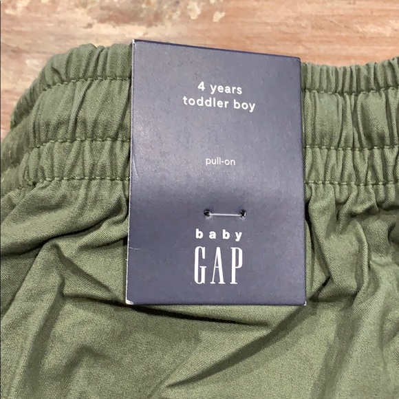 GAP Toddler Shorts - Picture 3 of 4